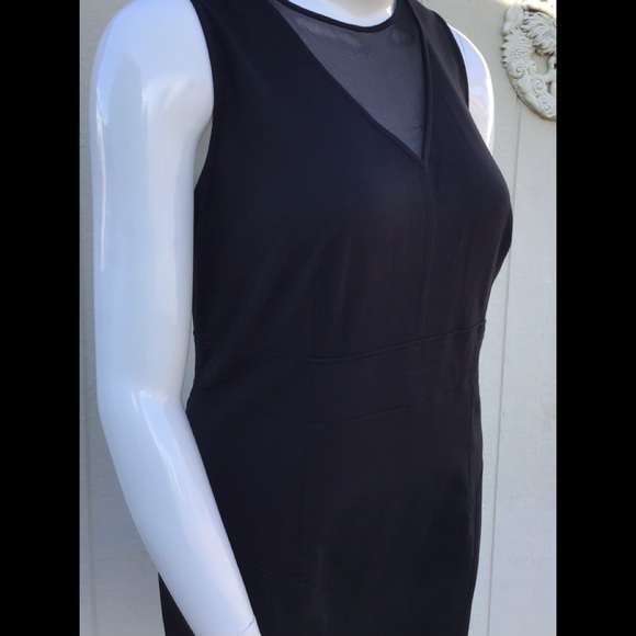 🆕NEW! Illusion Ponte Bodycon Sheath Dress with Mesh V-Neck, the perfect LBD - Picture 7 of 13